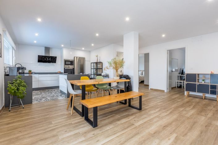 Image No.6-3 Bed Villa for sale