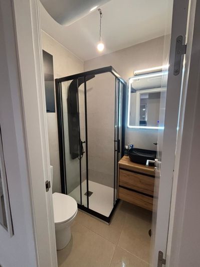 Image No.7-2 Bed Flat for sale