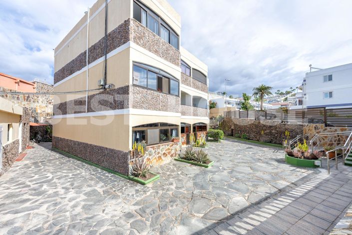 Image No.25-1 Bed Flat for sale