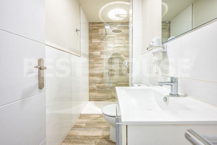 Image No.4-1 Bed Flat for sale