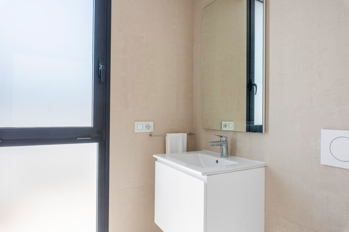 Image No.17-4 Bed Villa for sale