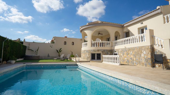 Image No.45-3 Bed Villa for sale