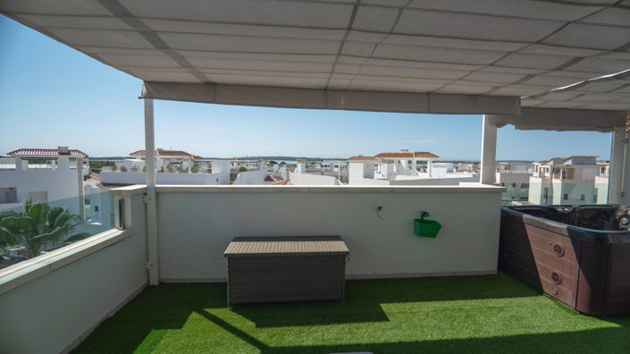 Image No.27-4 Bed Property for sale