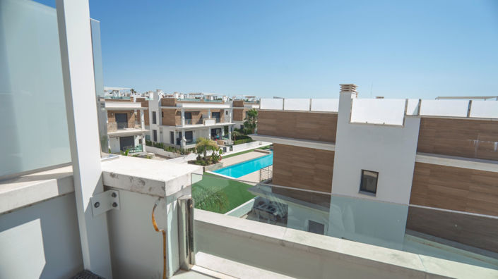 Image No.31-4 Bed Property for sale