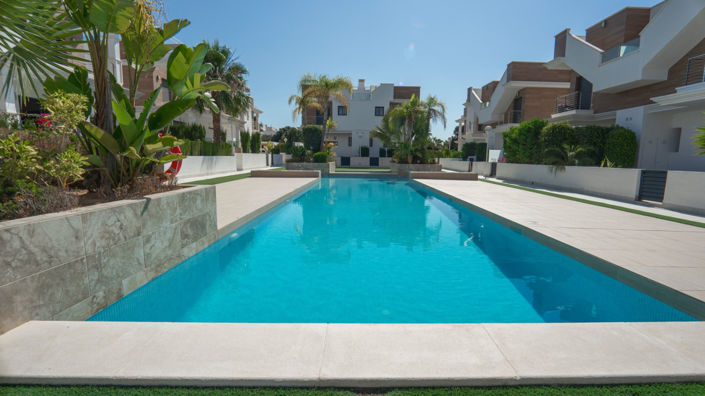 Image No.48-4 Bed Property for sale