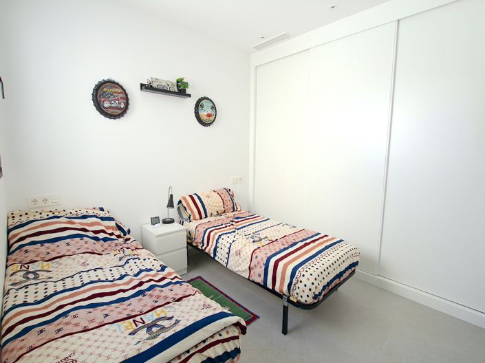 Image No.10-4 Bed Villa for sale