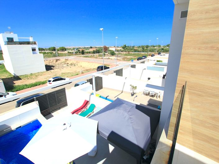 Image No.27-4 Bed Villa for sale