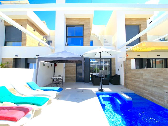 Image No.29-4 Bed Villa for sale