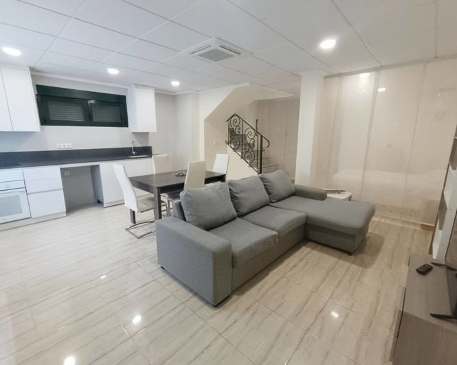 Image No.18-3 Bed Property for sale