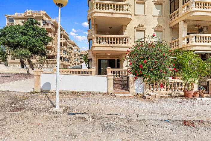 Image No.30-3 Bed Apartment for sale