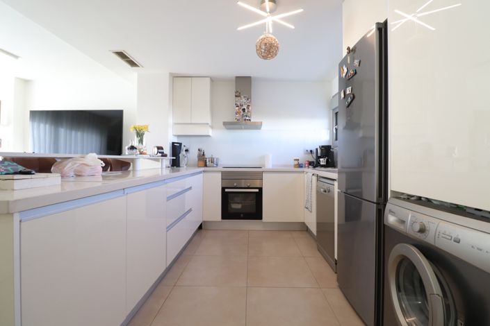 Image No.9-2 Bed Apartment for sale