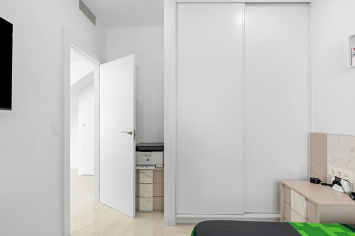 Image No.15-3 Bed Villa for sale