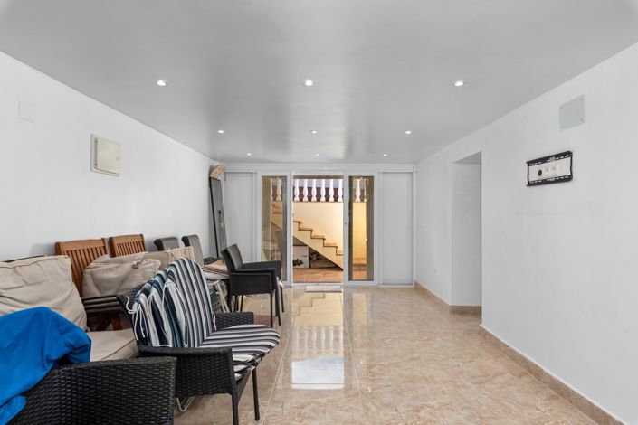 Image No.20-3 Bed Villa for sale