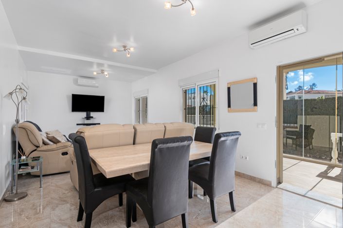 Image No.4-3 Bed Villa for sale