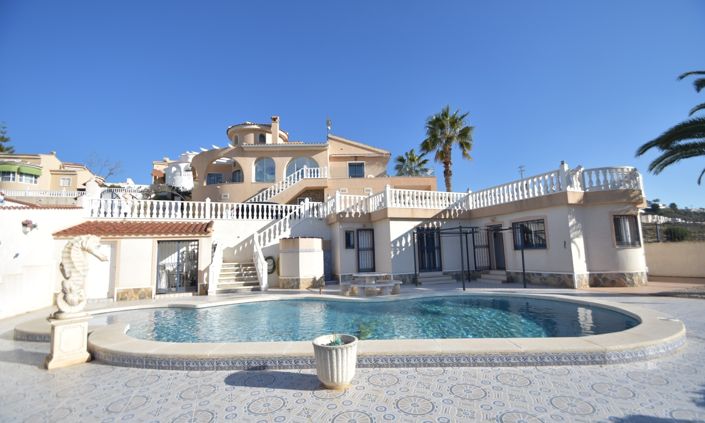 Image No.1-5 Bed Villa for sale