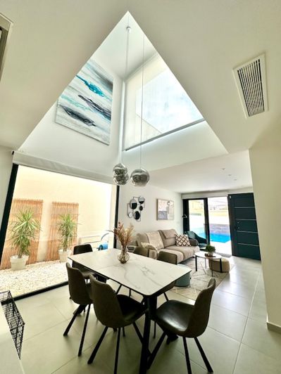 Image No.4-5 Bed Villa for sale