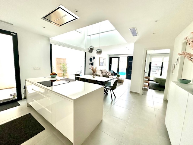 Image No.9-5 Bed Villa for sale