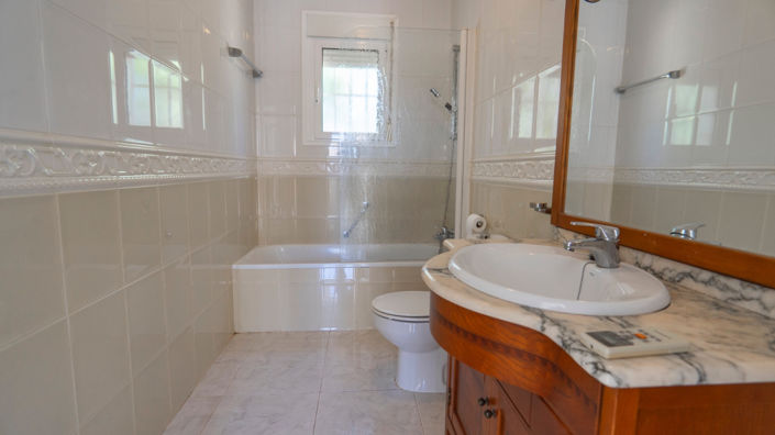 Image No.14-3 Bed Villa for sale