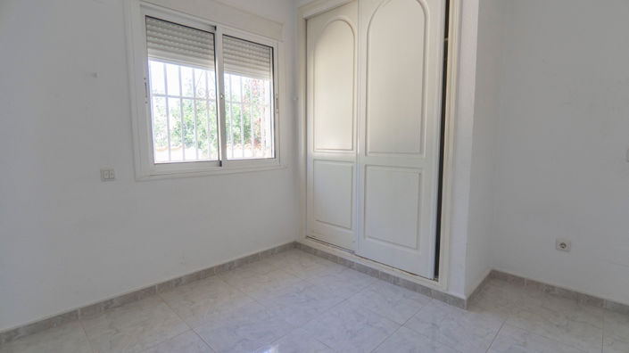 Image No.20-3 Bed Villa for sale