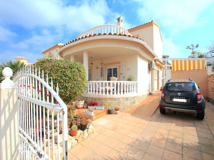 Image No.1-Villa de 3 chambres à vendre à Benijofar