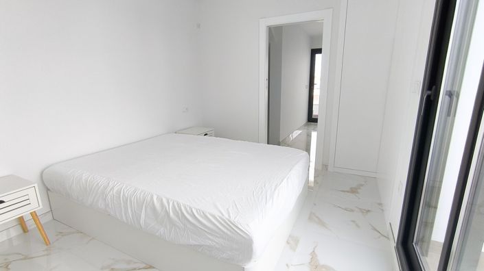 Image No.13-2 Bed Property for sale