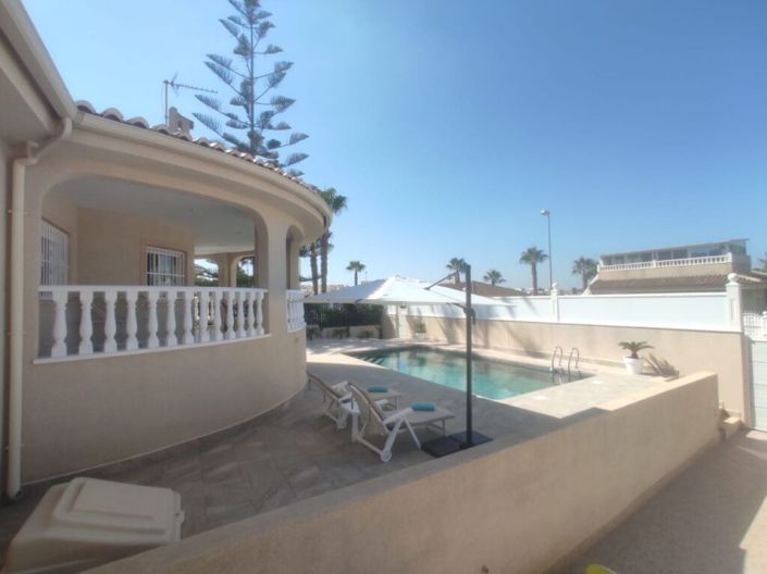 Image No.23-3 Bed Villa for sale