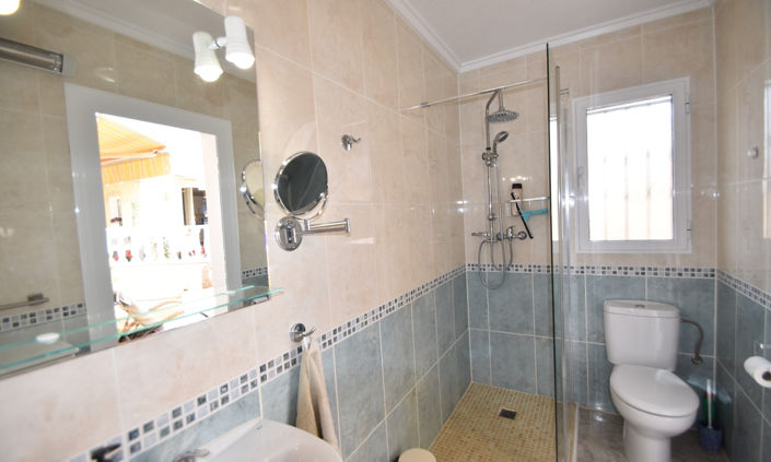 Image No.15-4 Bed Villa for sale