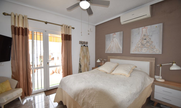 Image No.19-4 Bed Villa for sale