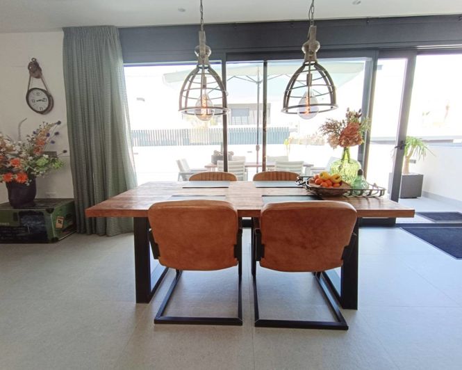 Image No.6-3 Bed Villa for sale