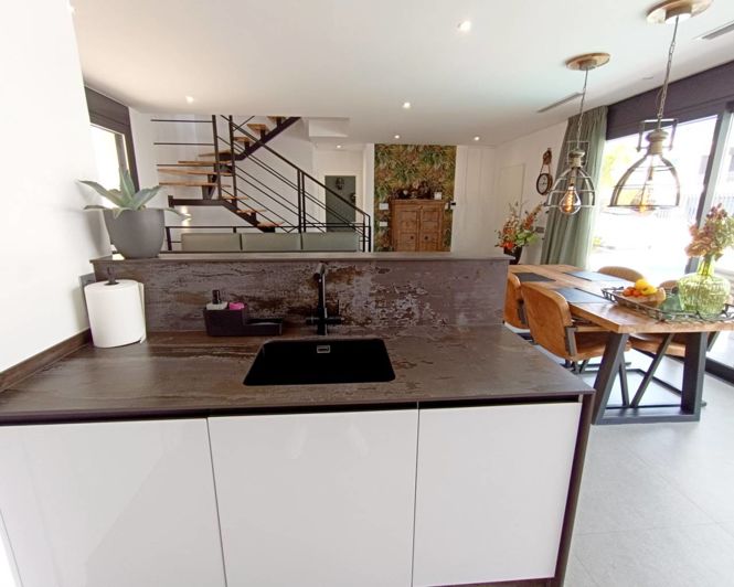 Image No.9-3 Bed Villa for sale