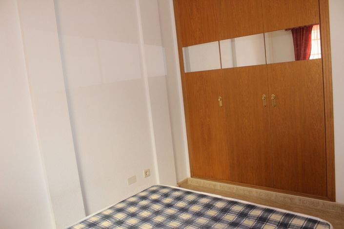 Image No.17-3 Bed Property for sale