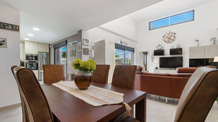 Image No.10-2 Bed Villa for sale