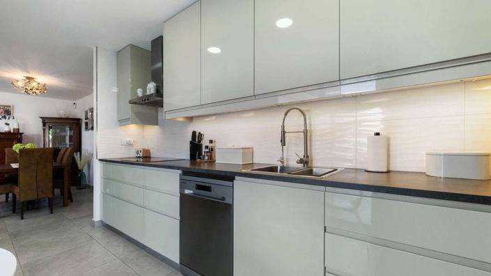 Image No.8-2 Bed Villa for sale