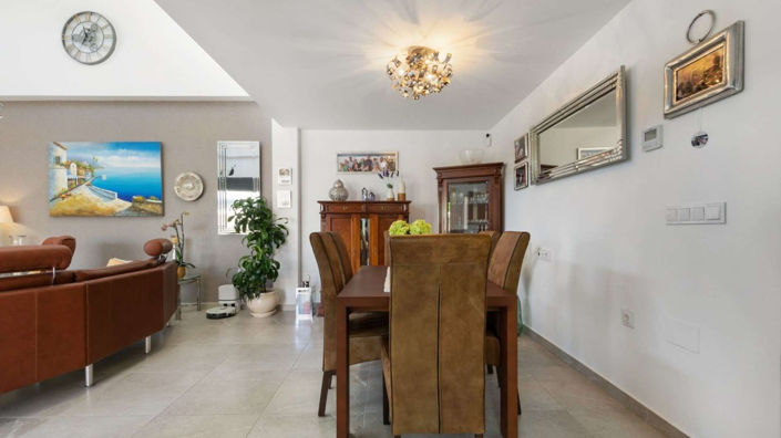 Image No.9-2 Bed Villa for sale