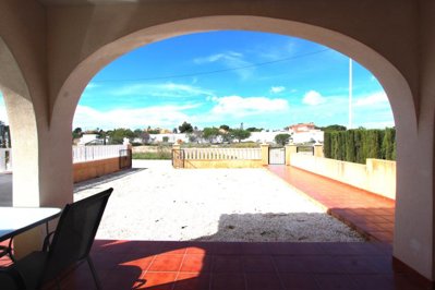 medium_5040_quad_villa_lomas_de_cabo_roig_110325115833_img_2313