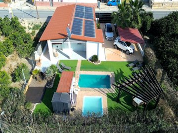48851_stylish_and_contemporary_3_bedroom_farmhouse_with_private_pool_270225075804_dji_0551