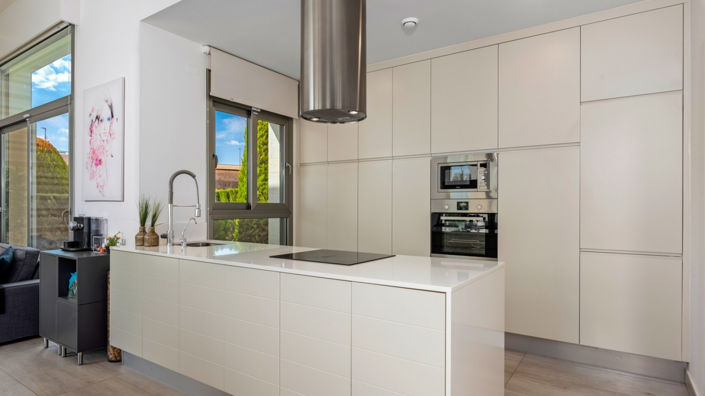 Image No.10-3 Bed Villa for sale