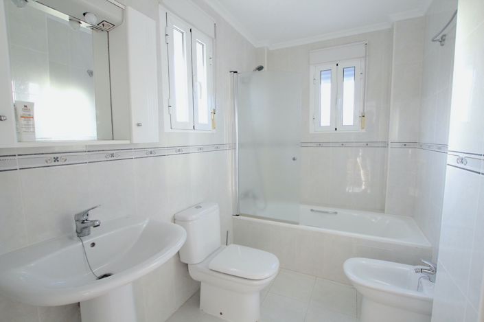 Image No.11-4 Bed Villa for sale