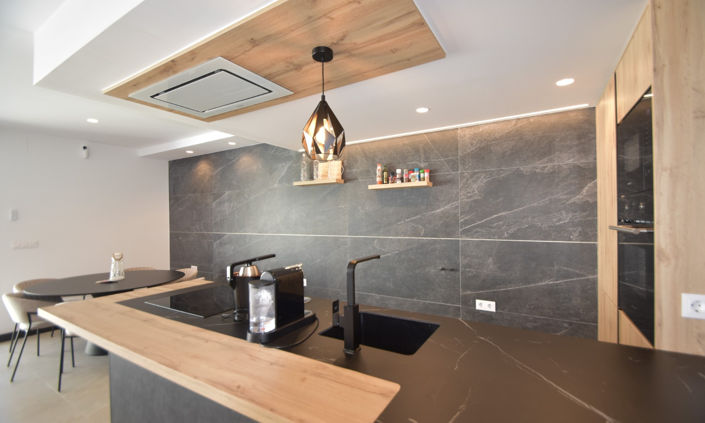 Image No.10-4 Bed Villa for sale