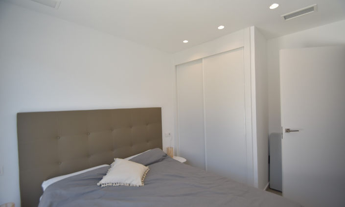 Image No.12-4 Bed Villa for sale