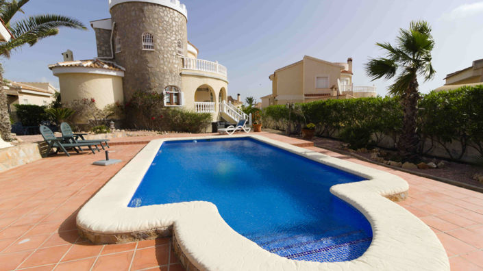 Image No.1-5 Bed Villa for sale