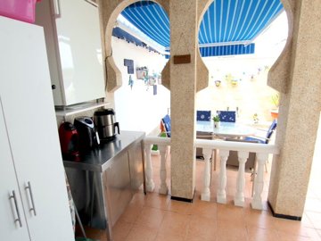 48927_charming_3_bedroom_townhouse_walking_distance_to_the_beach_260425114933_img_2154