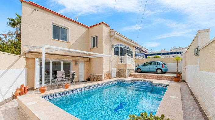 Image No.1-3 Bed Property for sale