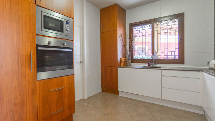 Image No.12-3 Bed Villa for sale