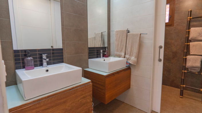 Image No.19-3 Bed Villa for sale