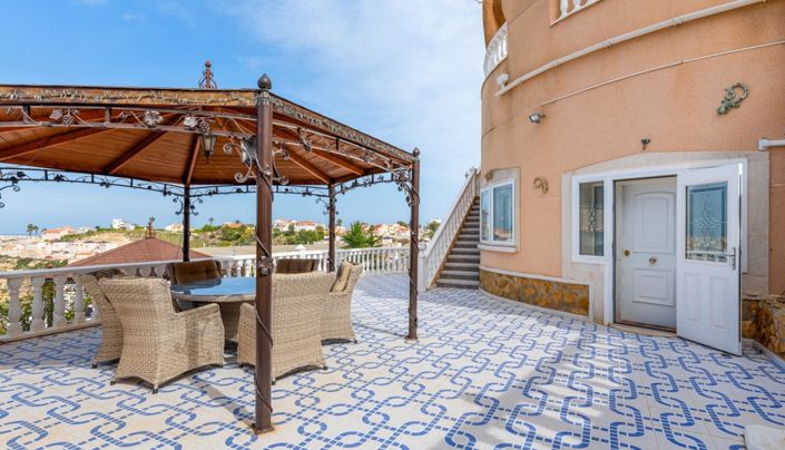 Image No.56-7 Bed Villa for sale