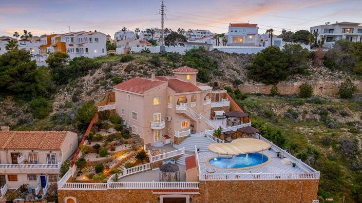 Image No.68-7 Bed Villa for sale