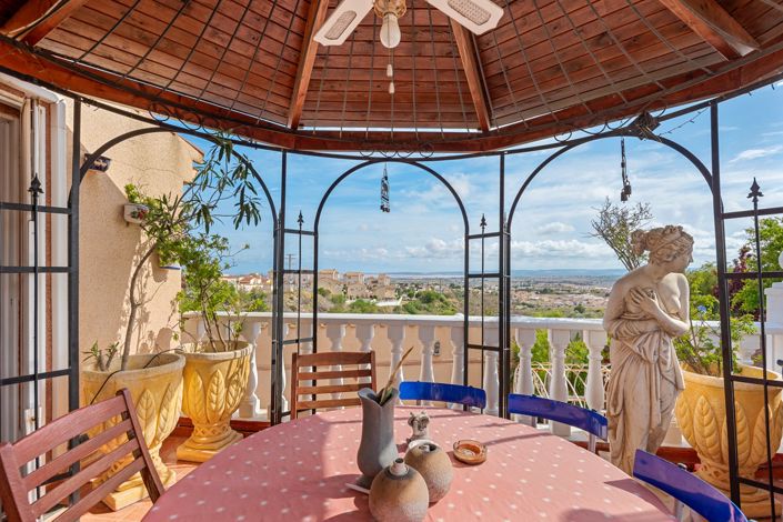 Image No.41-4 Bed Villa for sale