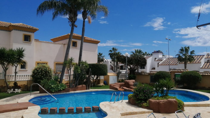 Image No.1-3 Bed Quad for sale
