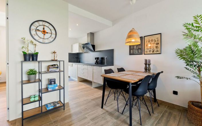 Image No.10-2 Bed Apartment for sale